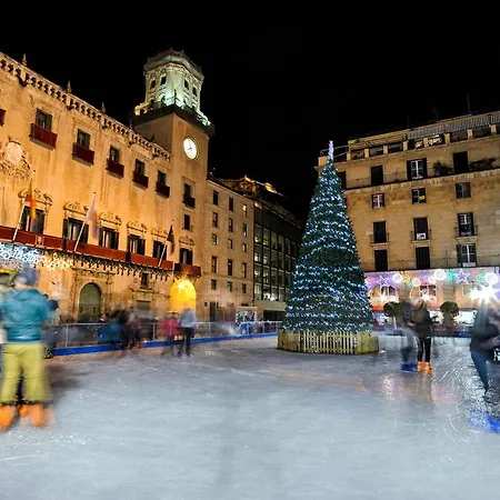 Plaza Ayuntamiento *