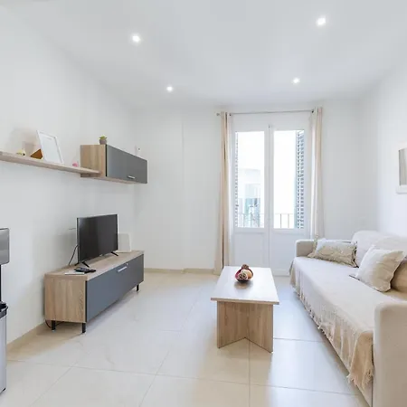 Plaza Ayuntamiento Apartment